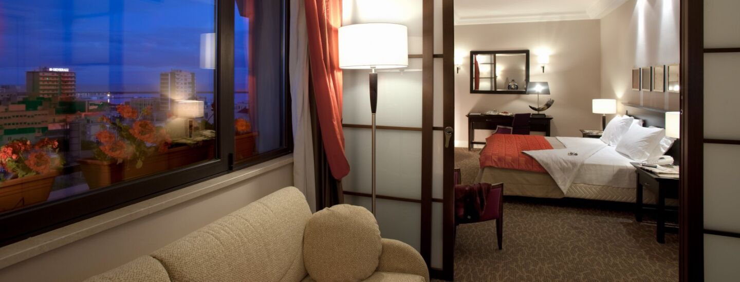 קליארי Hotel Regina Margherita מראה חיצוני תמונה